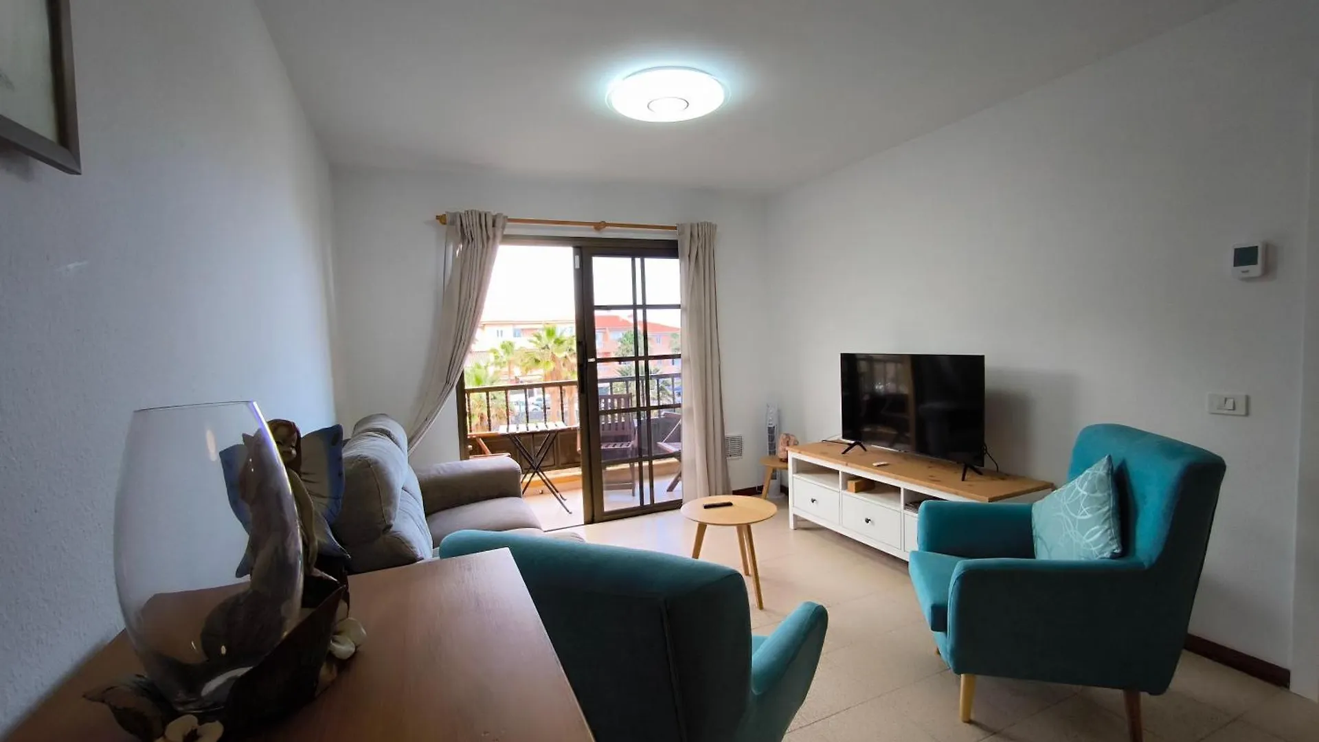 Apartamento En Primera Linea De Playa - Las Chicas Candelaria