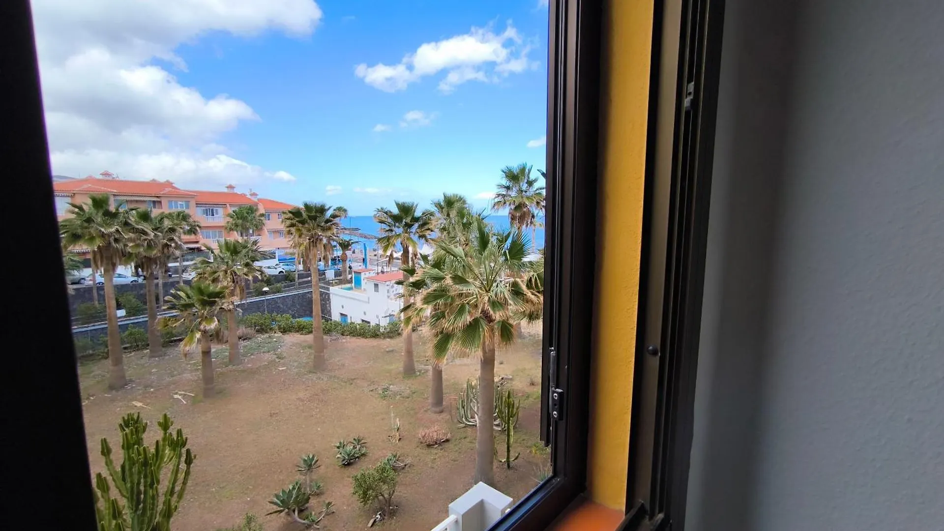 Apartamento En Primera Linea De Playa - Las Chicas Candelaria 0*,  Spanien